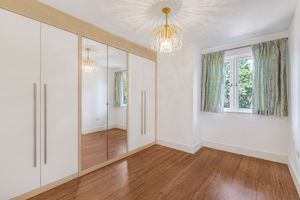 Bedroom- click for photo gallery